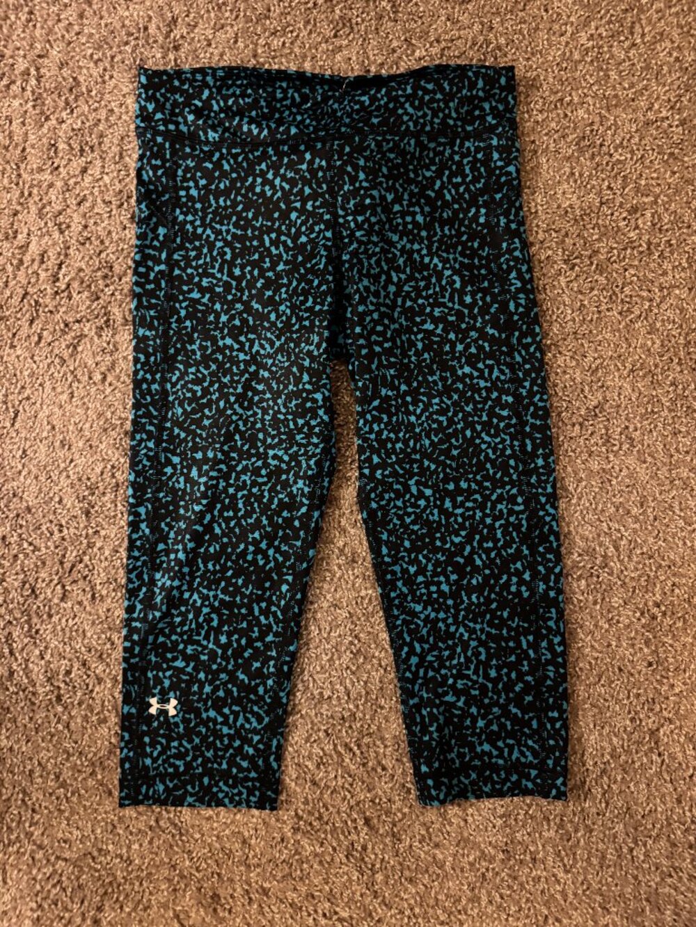 Under Armour Black & Teal Patterned Crop Leggings